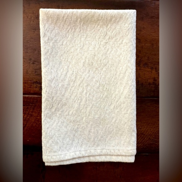 Cream Textured Napkins - Picture 1 of 4